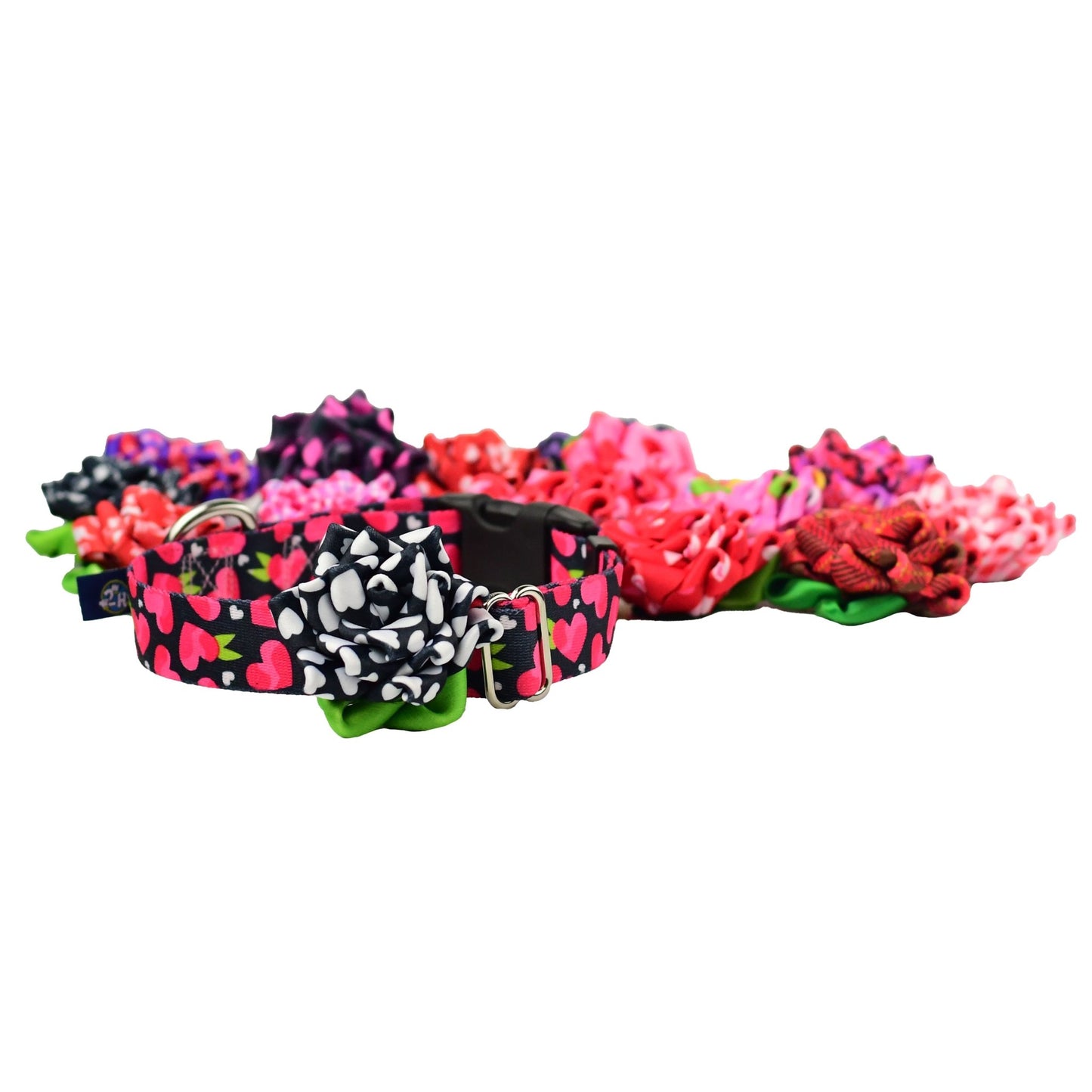 2 Hounds Design Collar Flower - Black and White Kisses - Angler's Pro Tackle & Outdoors