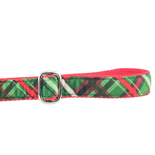 2 Hounds Design Christmas Plaid Green Velvet Dog Leash (1″ Only)