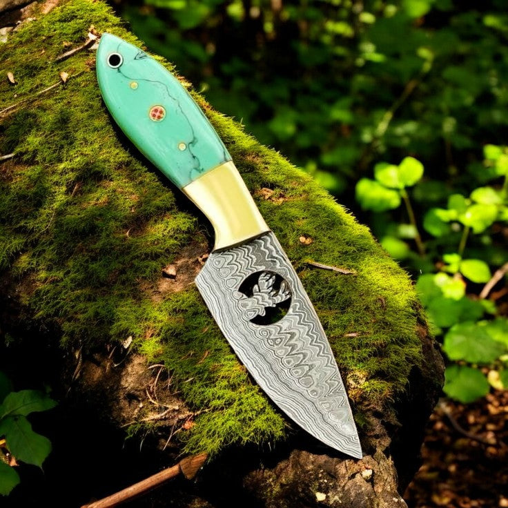 KBS Knives Damascus Steel Hunting & Skinning Blade with Deer Wirecut Pattern – The Whitetail Skinner