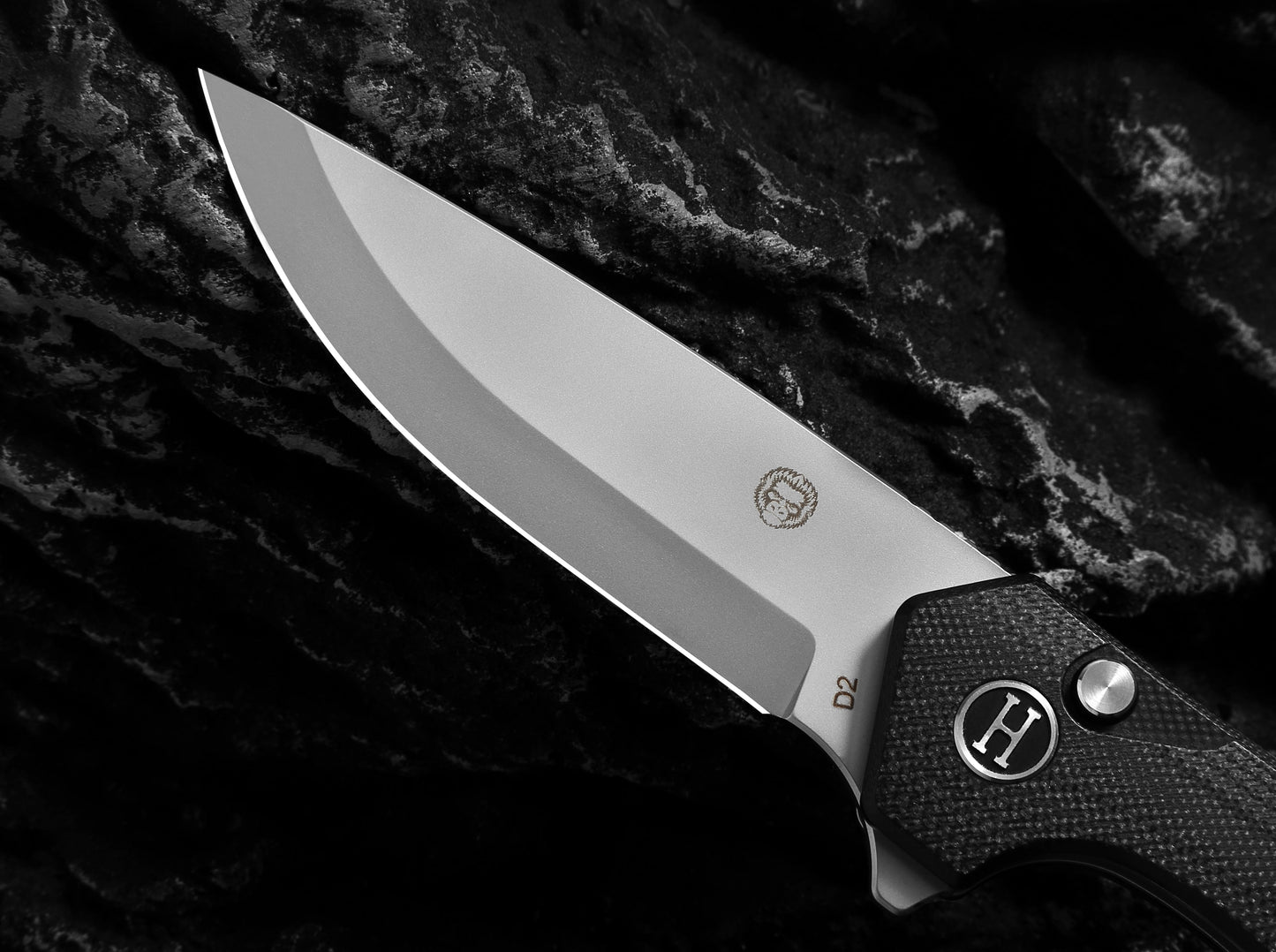 Holtzman's Gorilla Survival The Vector Folding Pocket Knife Giftset for Men and Women (Black and Silver)