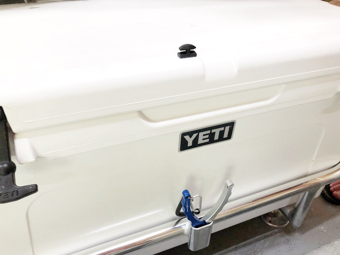 Line Cutterz - Ceramic Blade Peel & Stick Flat Mount - Glow-in-the-Dark