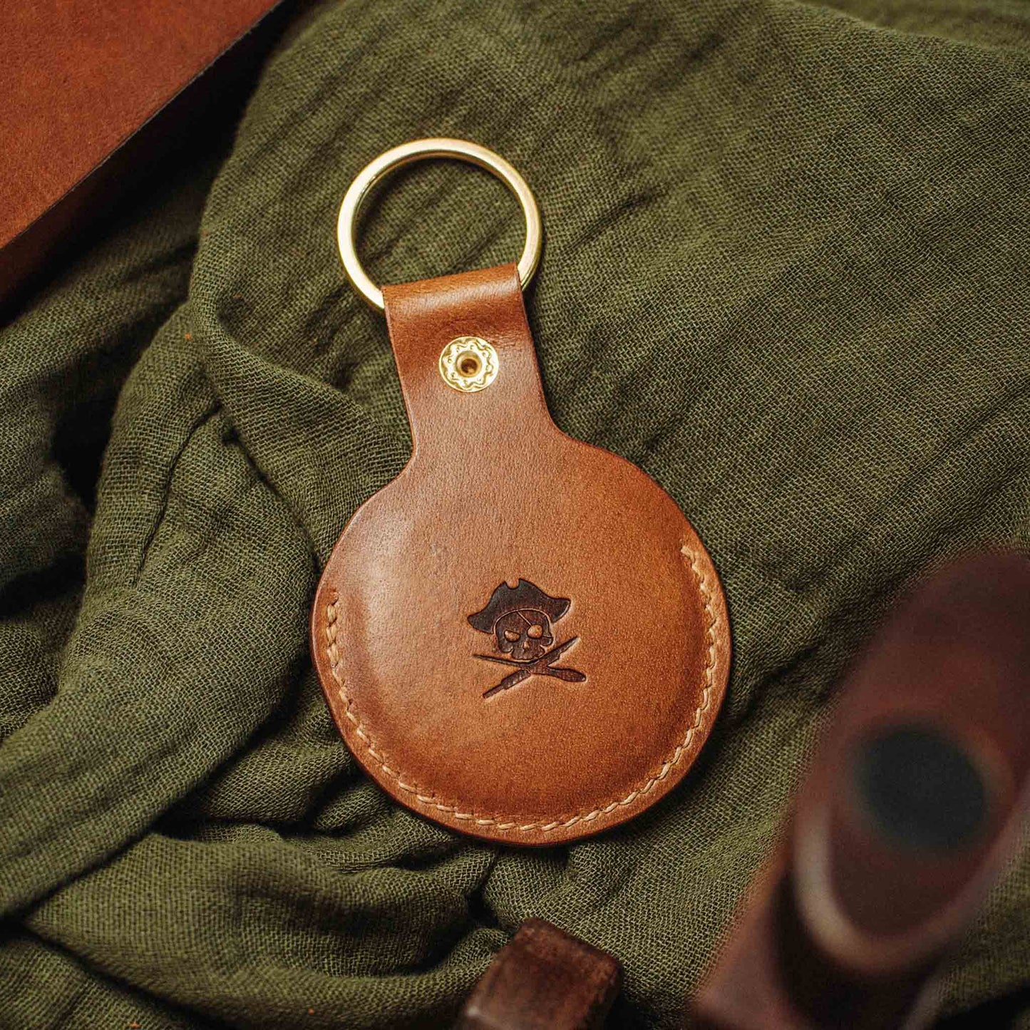Pirate Goods Challenge Coin Keychain - Peso Pocket v5 | EDC Leather Coin Holder