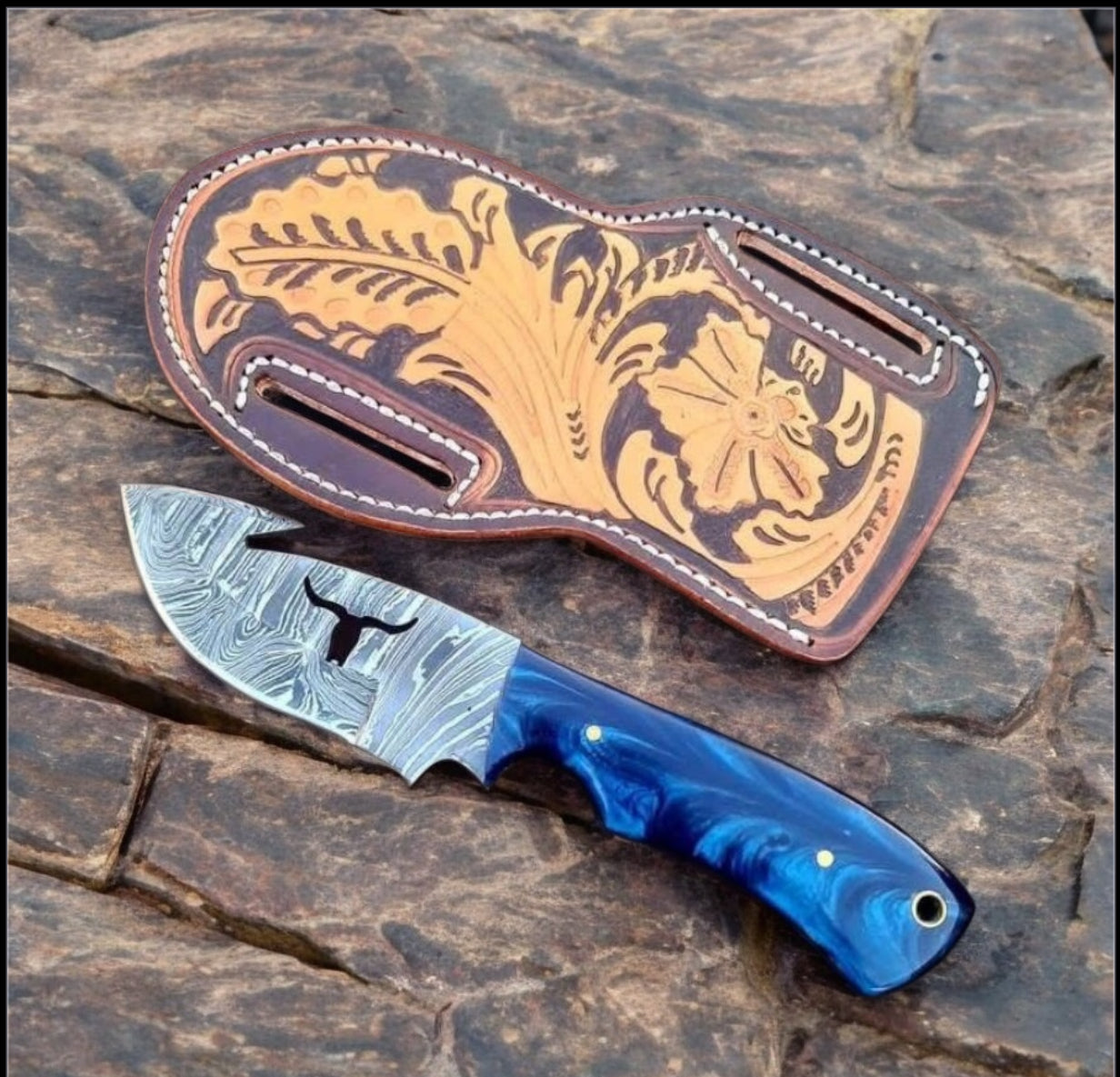 Texan Knives Premium Guthook Skinning Knife - 9" Damascus Steel Blade with Resin Handle