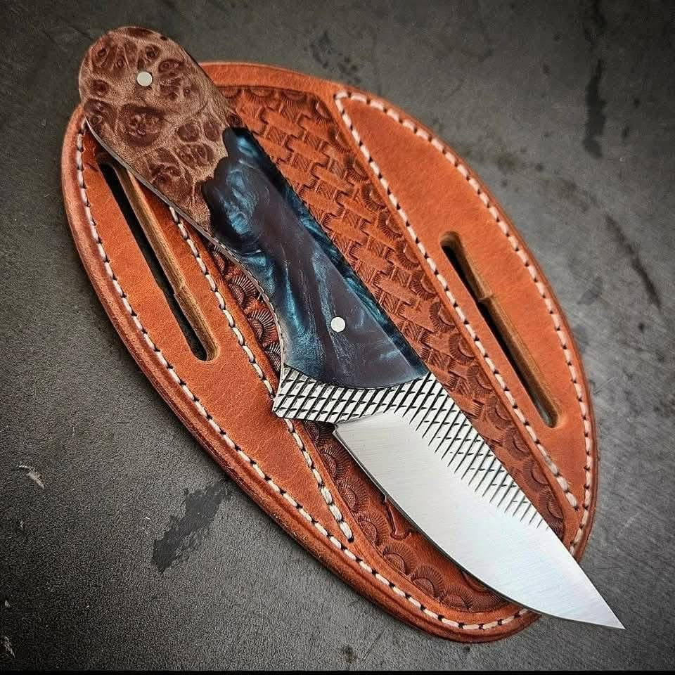 Texan Knives Handcrafted Western Cutlery Knife – 8" Steel Blade, Resin Handle & Leather Case