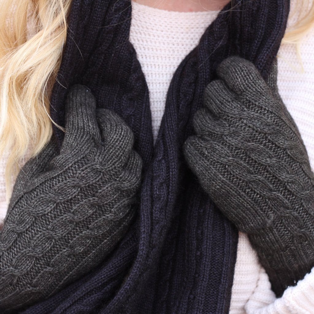 The Buffalo Wool Co. Pro Gear Cabled Ladies Gloves