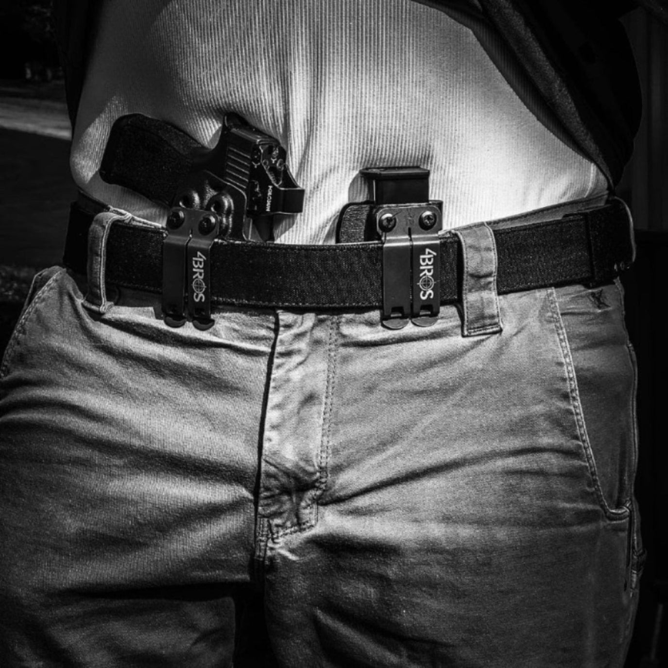 Four Brothers Sig P365-XMACRO & TLR-7 Sub IWB RH Holster with Magazine Carrier Combo