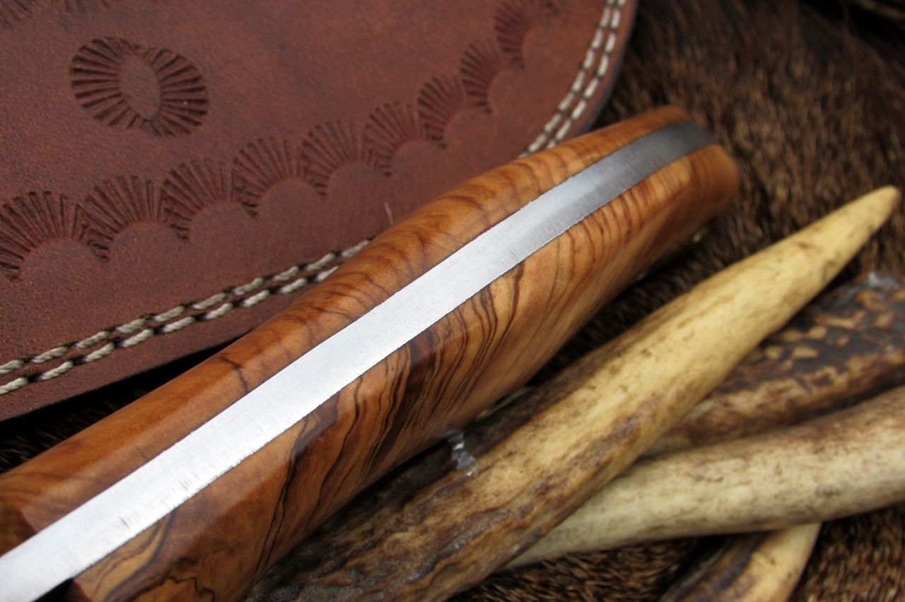 KBS Knives Full Tang Hunter Bowie Knife with Custom Handcrafted Damascus Steel Blade & Olive Wood Handle - 17 Inches