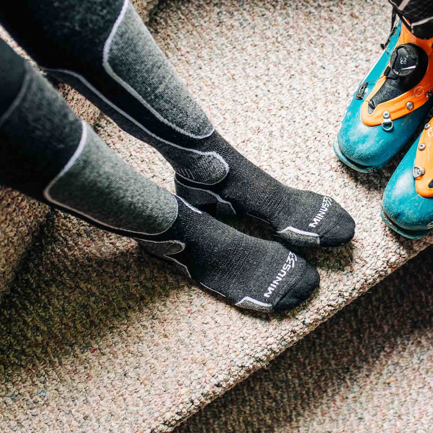 Minus33 Light Cushion - Over The Calf Wool Snowboard Socks MountainHeritage Elite