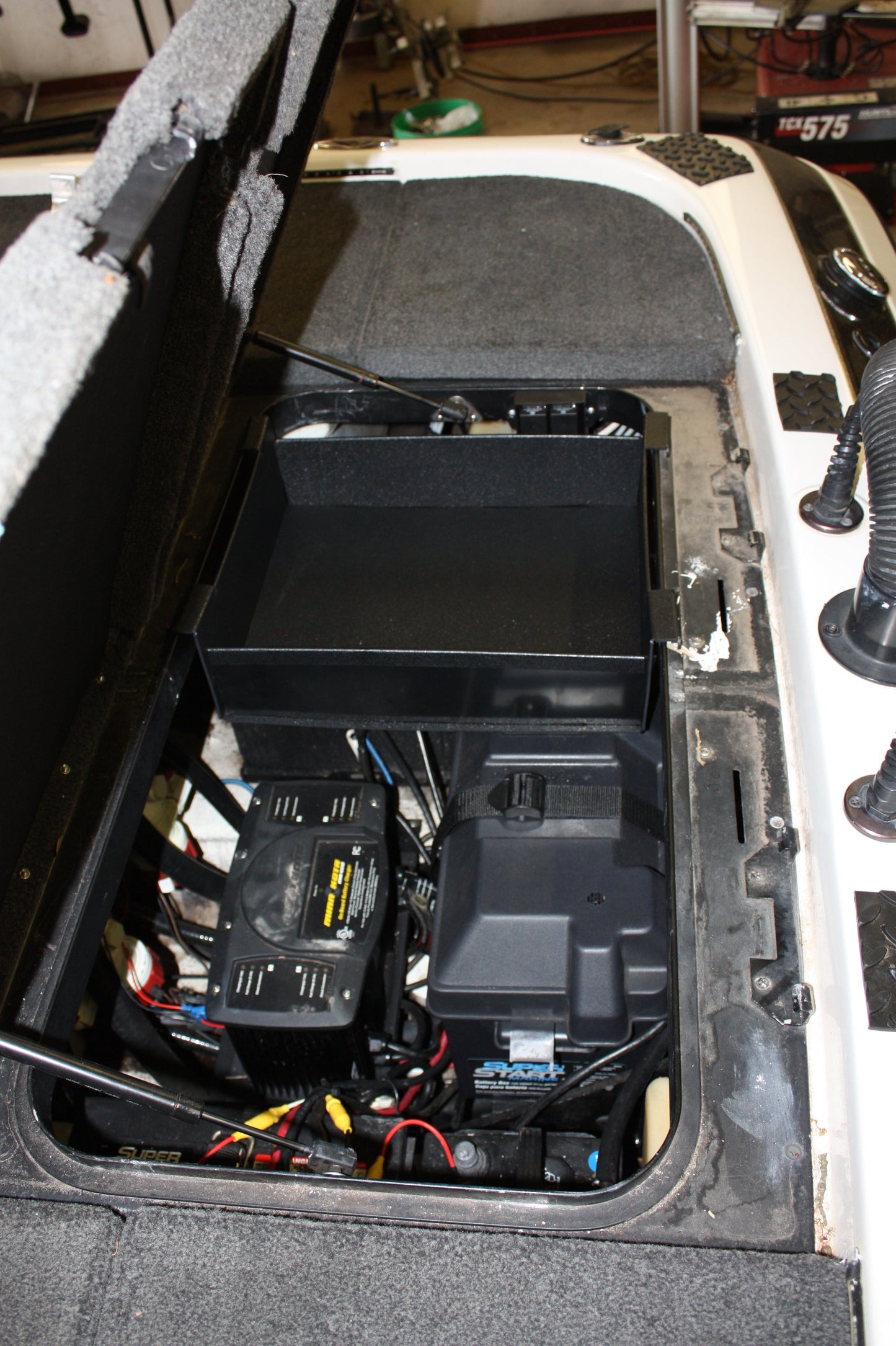 AMPD Marine NPDSK0018 Skeeter® iCLASS BATTERY COMPARTMENT TRAY