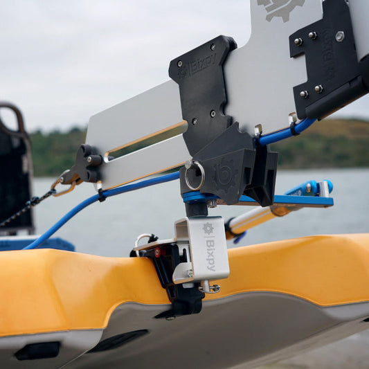 Bixpy - Hobie Lynx Gudgeon with Universal Versa Rudder™ Adapter and Pole Steering