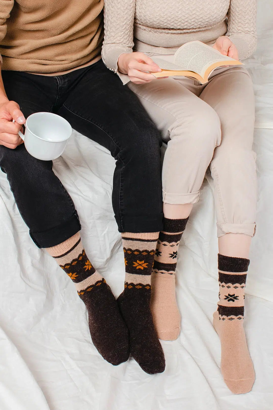 GoWith Alpaca Wool Crew Hiking Boot Socks for Men and Women - Snowflake