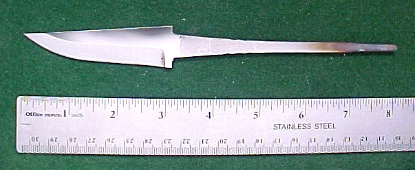 Laurin Metalli -carving-80-with-ricasso-stainless