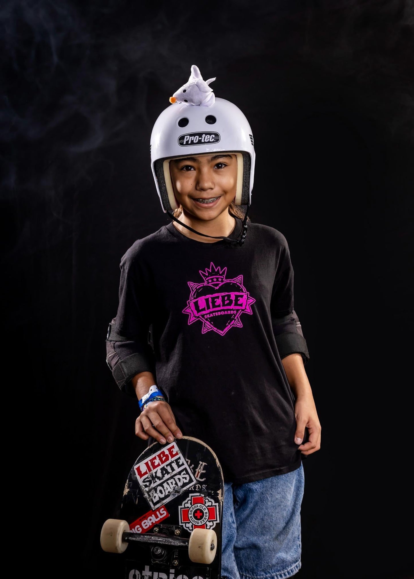 Liebe Punk Heart Youth T-Shirt - Black and Pink