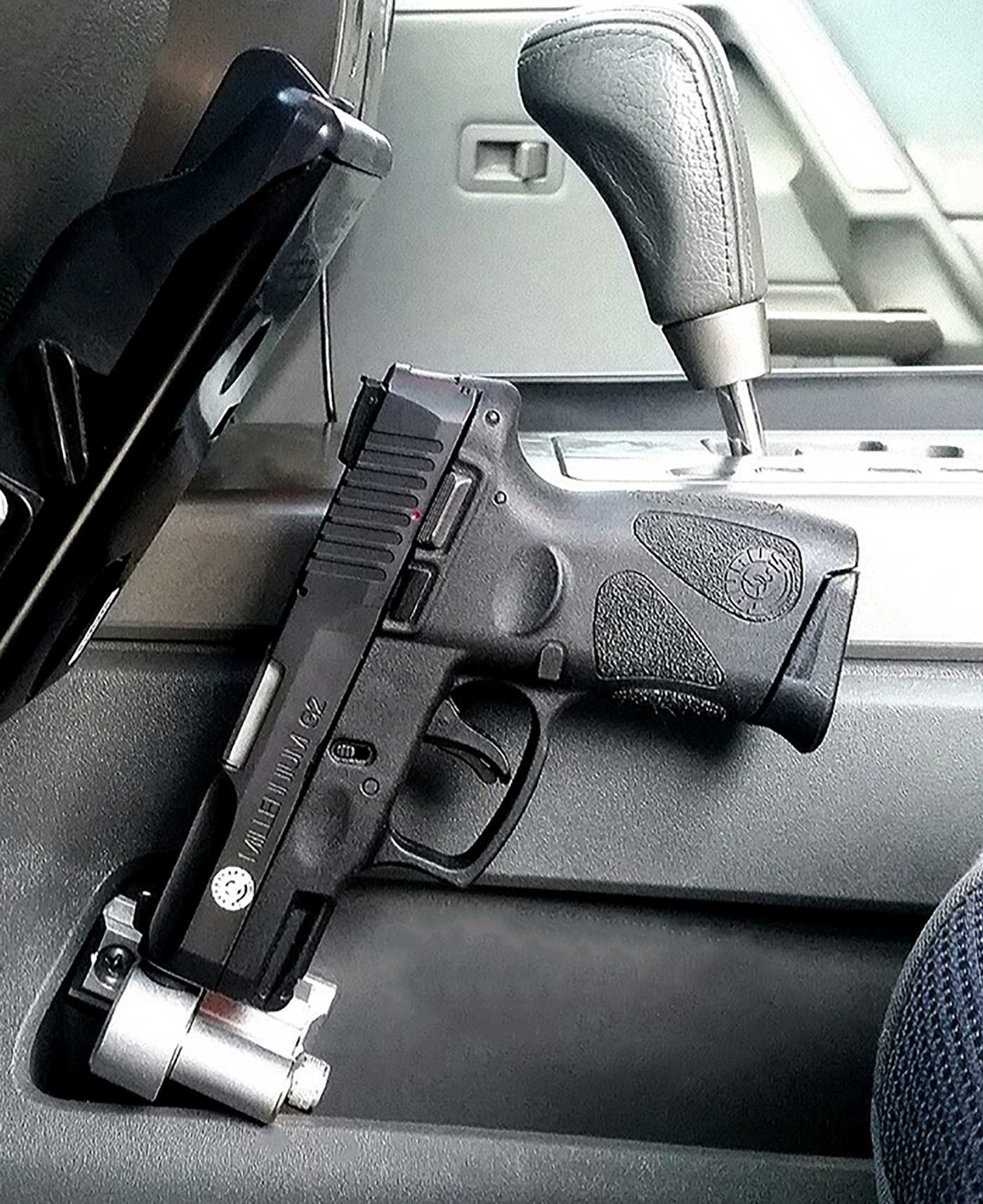 Madhouse Designs Single Pistol Mount w/ 9mm Pin - Angler's Pro Tackle & Outdoors