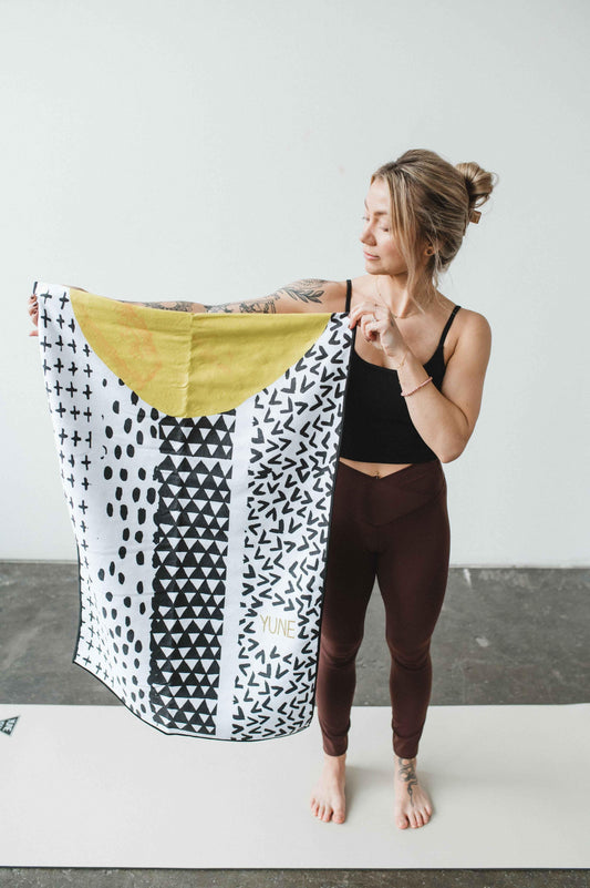 Yune Yoga Towel Jagger