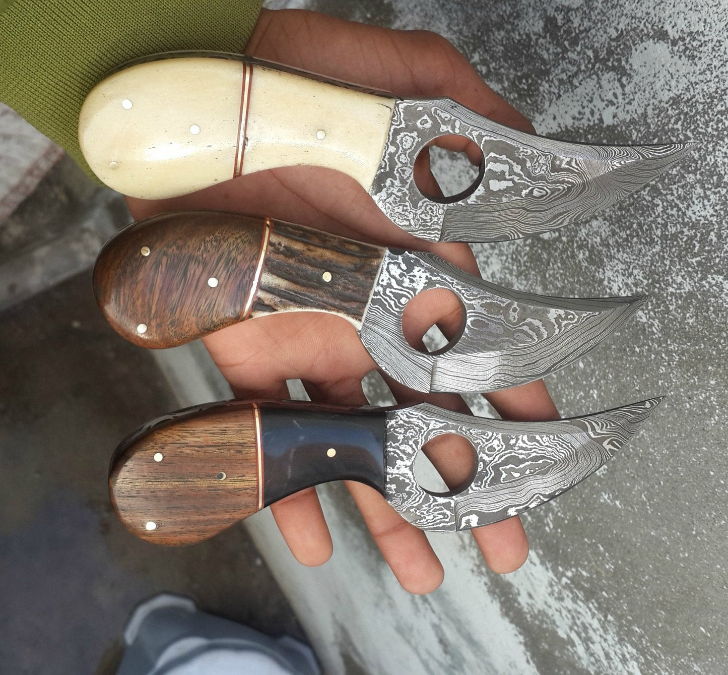 KBS Knives Premium Damascus Steel Field Dressing Deer Skinning Knife – 7 Inch Blade with Finger Hole and Multi-Material Handle