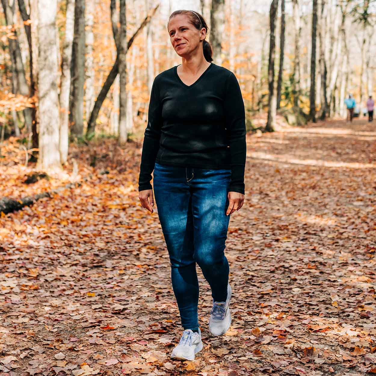 Minus33 Midweight - Women's Long Sleeve V-Neck 100% Merino Wool