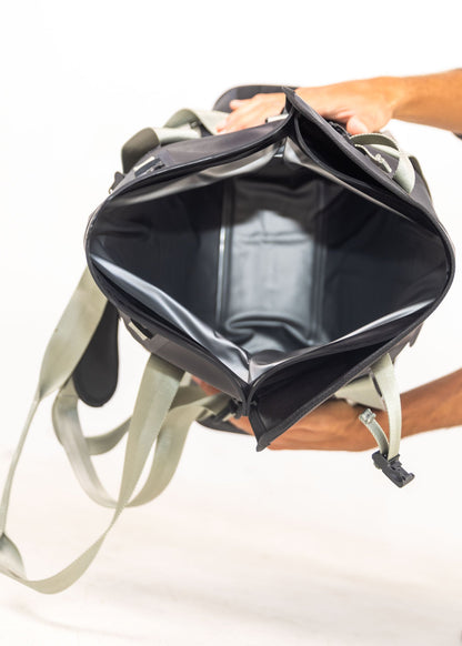 Dry Pocket Auto-Sealing, Waterproof, Floating, Scent Proof Tote Cooler