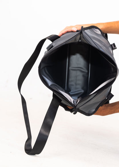 Dry Pocket Auto-Sealing, Waterproof, Floating, Scent Proof Tote Cooler