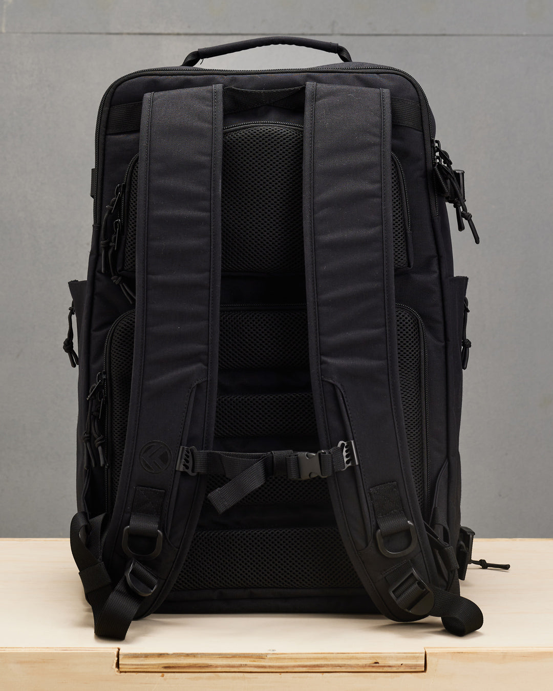 KNKG CONQUER Backpack