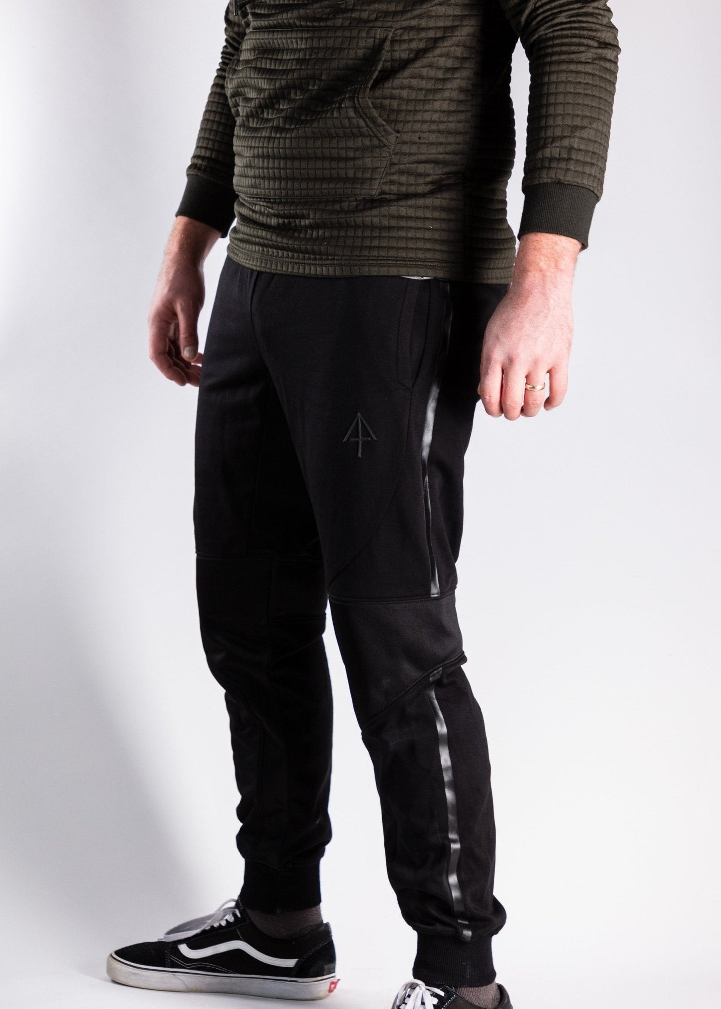 Arrowhead Tactical Carrier Joggers Mk.II - Midnight Black