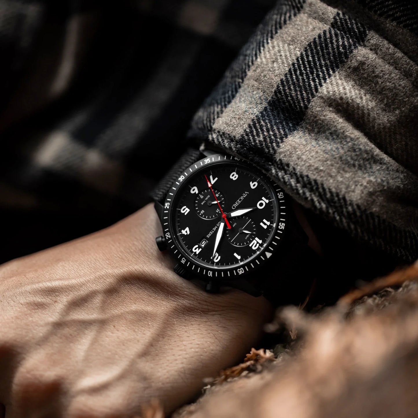 Vincero The Altitude - Matte Black/Red