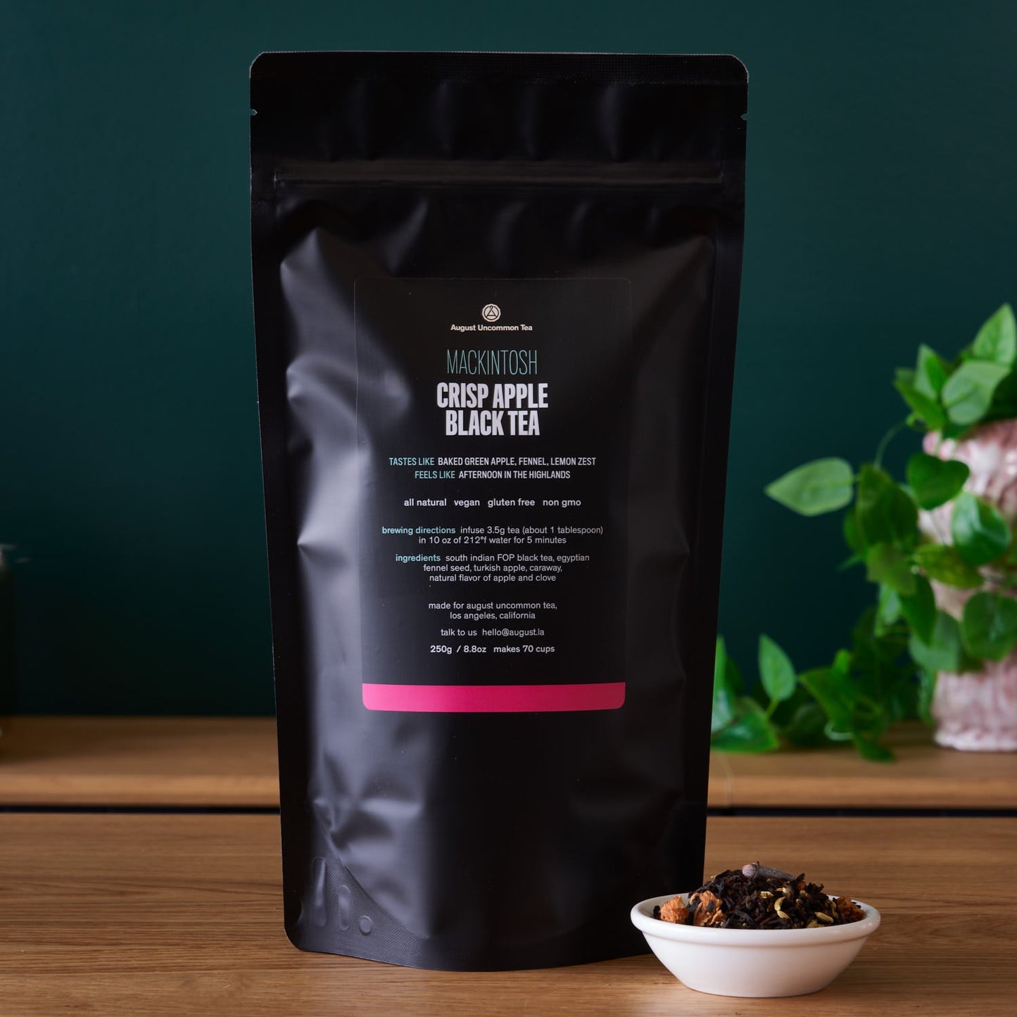 August Uncommon Tea Mackintosh - Crisp Apple Black Tea