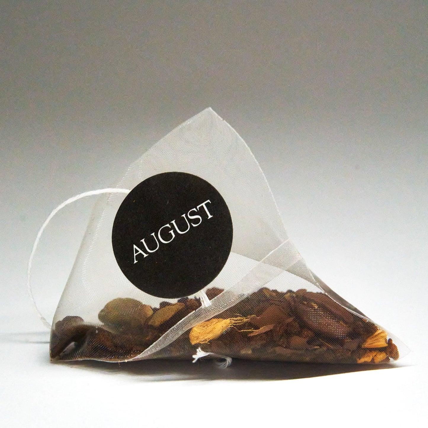 August Uncommon Tea Dirty Chai - Spicy Black Tea With Coffee (15 Tea Bags)