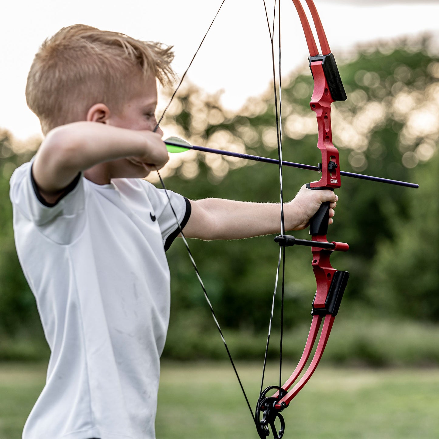 Genesis Mini, Youth Compound Bow and Arrow Kit with Quiver, Right Handed, Blue