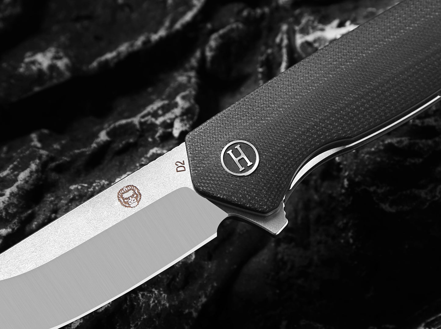 Holtzman's Gorilla Survival The Pathfinder Folding Pocket Knife Giftset for Men and Women (Black and Silver)