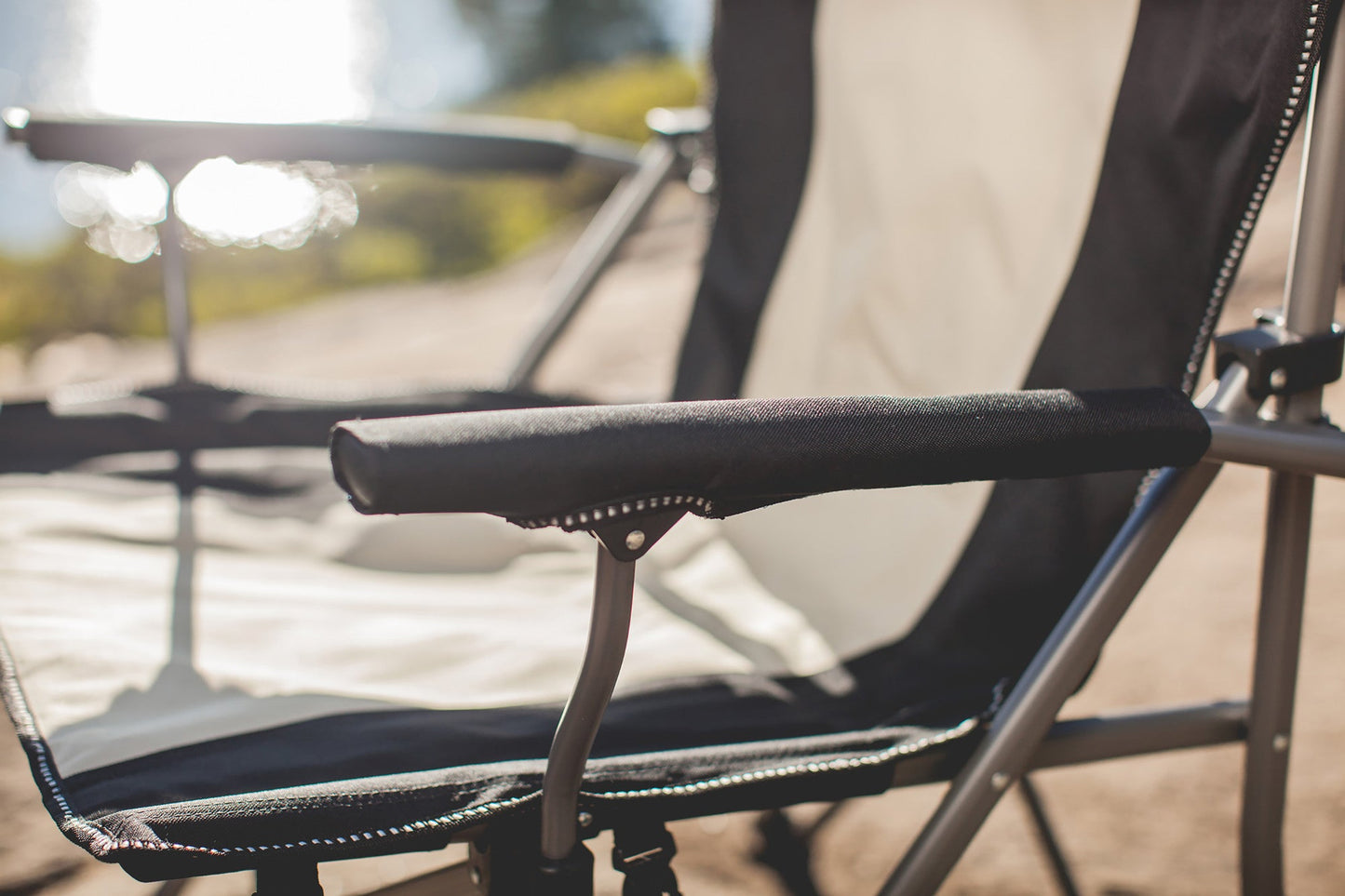 Picnic Time  Big Bear XXL Camping Chair with Cooler
