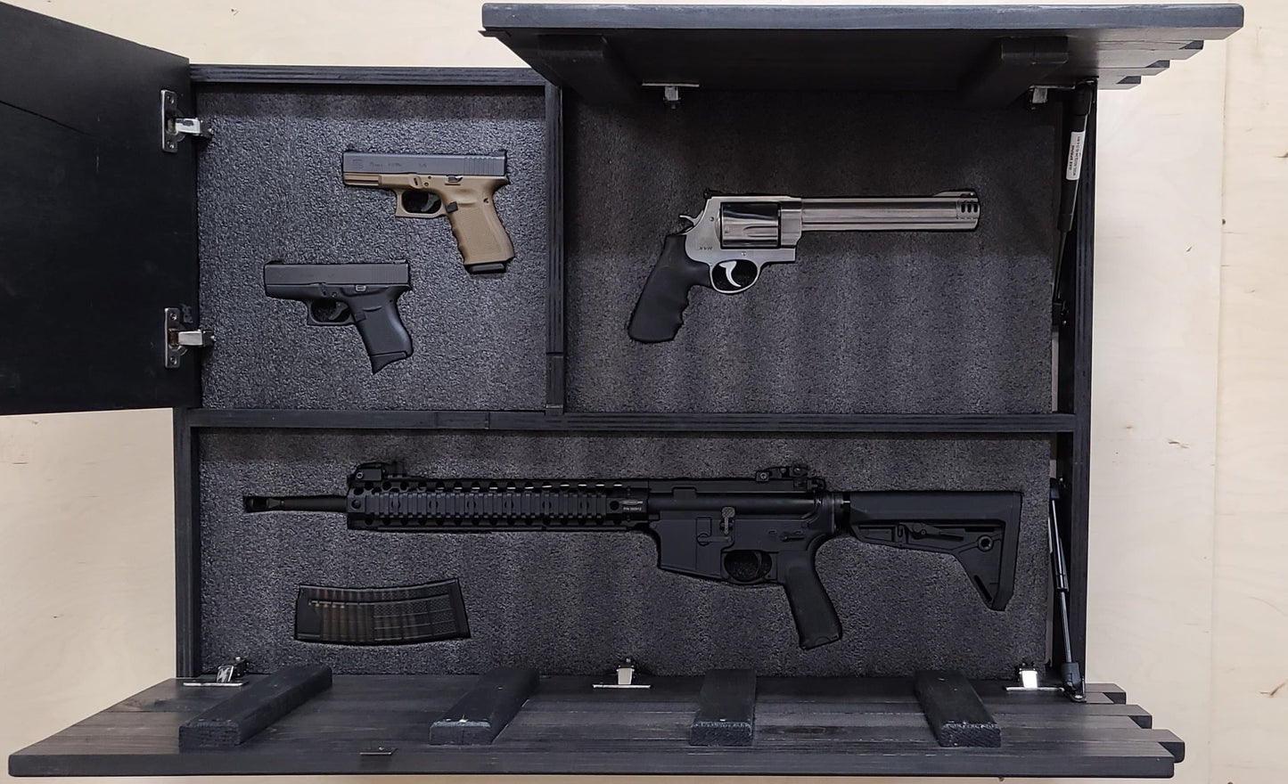 Liberty Home Concealment Deluxe 3 Compartment Gun Concealment Case (Hybrid American Flag Designs)