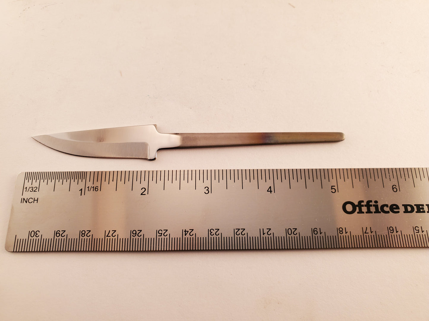 Laurin Metalli -carving-54-with-ricasso-stainless