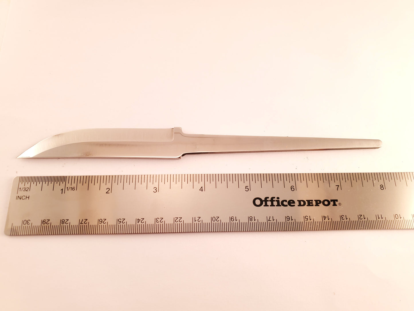 Laurin Metalli -carving-95-stainless-with-ricasso