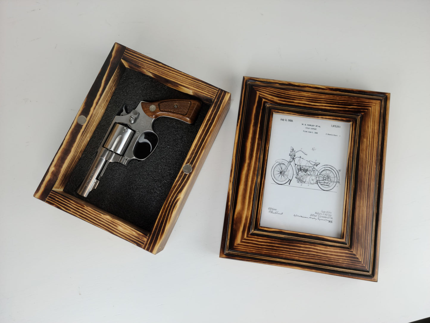 Liberty Home Concealment 5x7 Picture Frame Safe