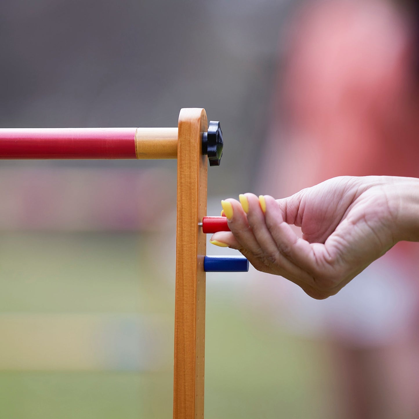 Yard Games Backyard Outdoor Wooden Double Ladder Toss Game Set w/ Case, Red/Blue