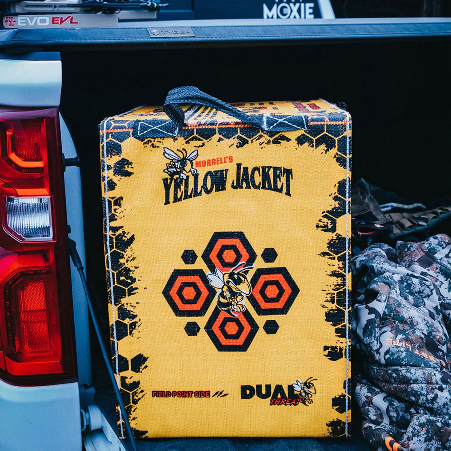 Morrell Yellow Jacket YJ-380 380 FPS Dual Threat Cube Any Tip Archery Target