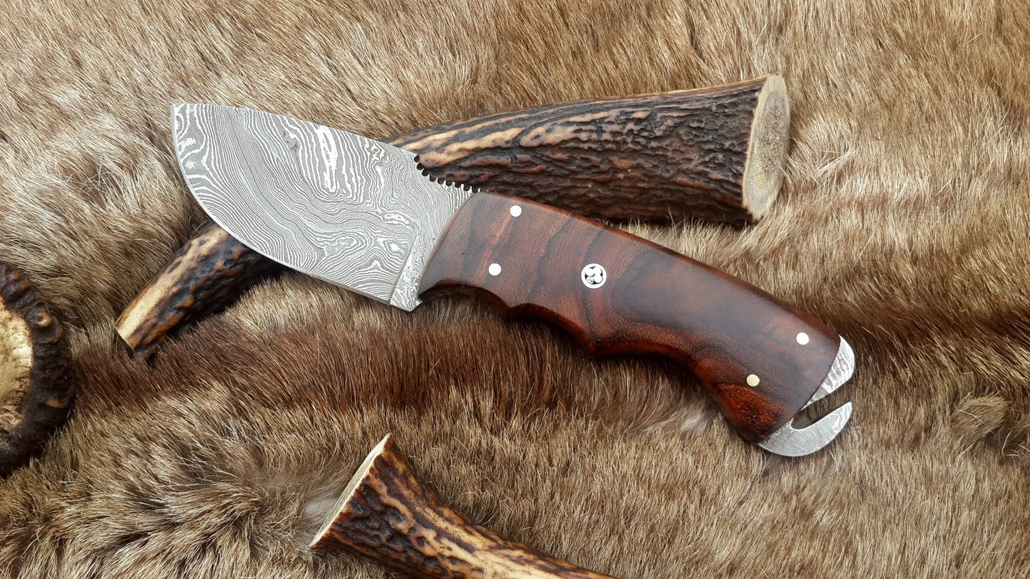 KBS Knives Skinning Blade Custom Handmade Full Tang Damascus Steel with Rosewood Handle, 7.5-inch - The Rosewood Edge
