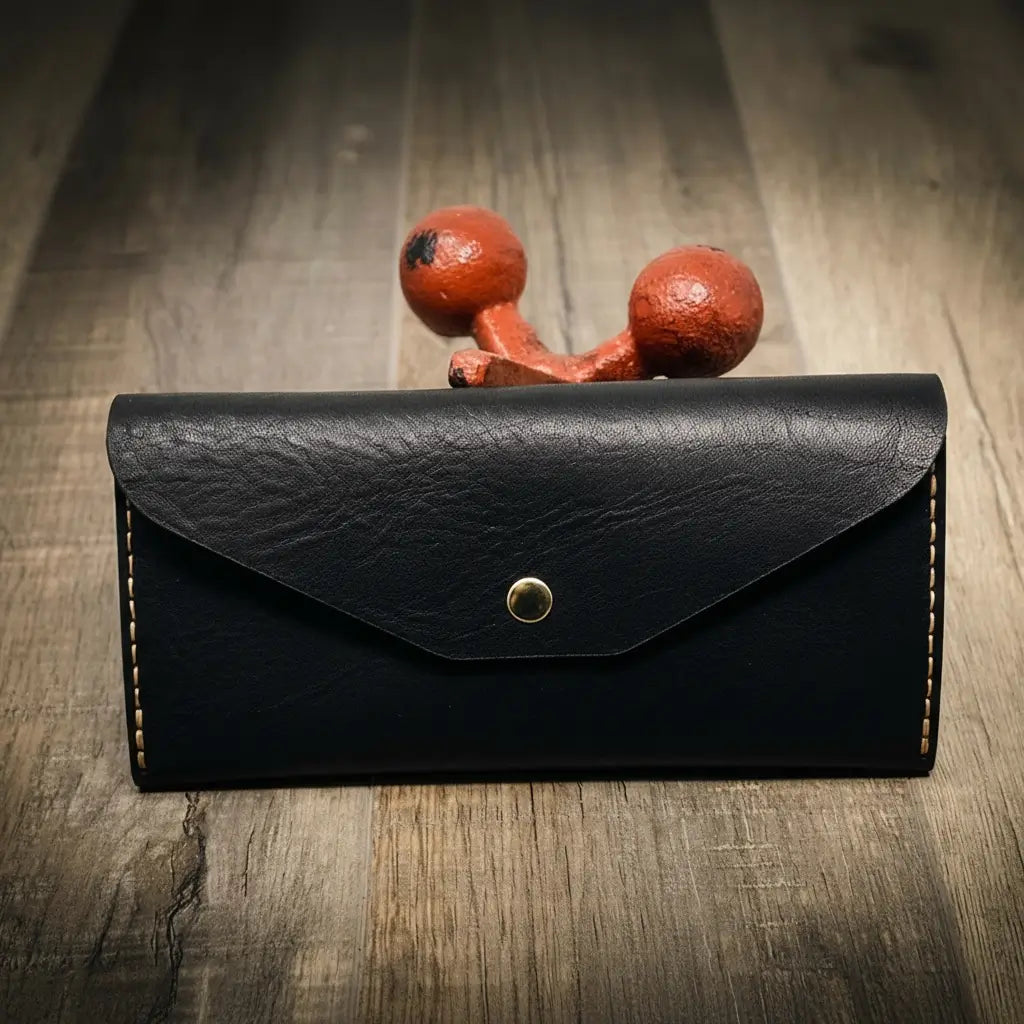 Bull Sheath Leather Sugar Land Clutch Wallet