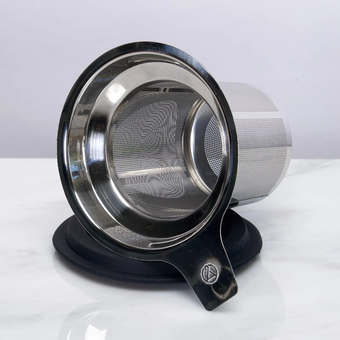 August Uncommon Tea One Cup Infuser - Ditch the tea ball, this infuser is a game changer.