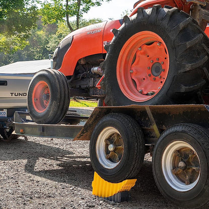 Camco Curved Trailer Aid with Chock & Pad, 6.5" Lift for Tandem Trailer, Yellow