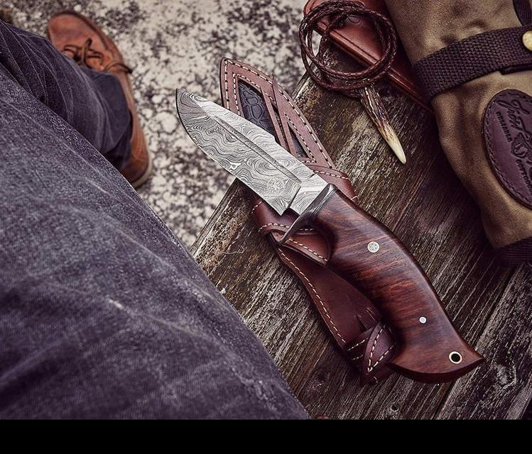 Texan Knives Good Hunting Knives – 10" Damascus Steel Blade with Rosewood Handle & Leather Sheath