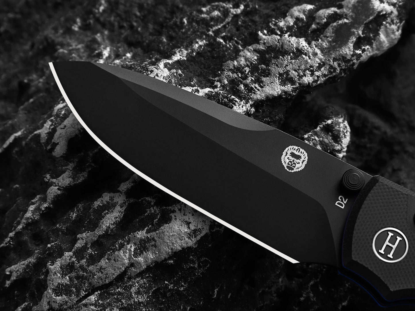 Holtzman's Gorilla Survival The Loyalist Folding Pocket Knife Giftset for Men and Women (Black and Blue)