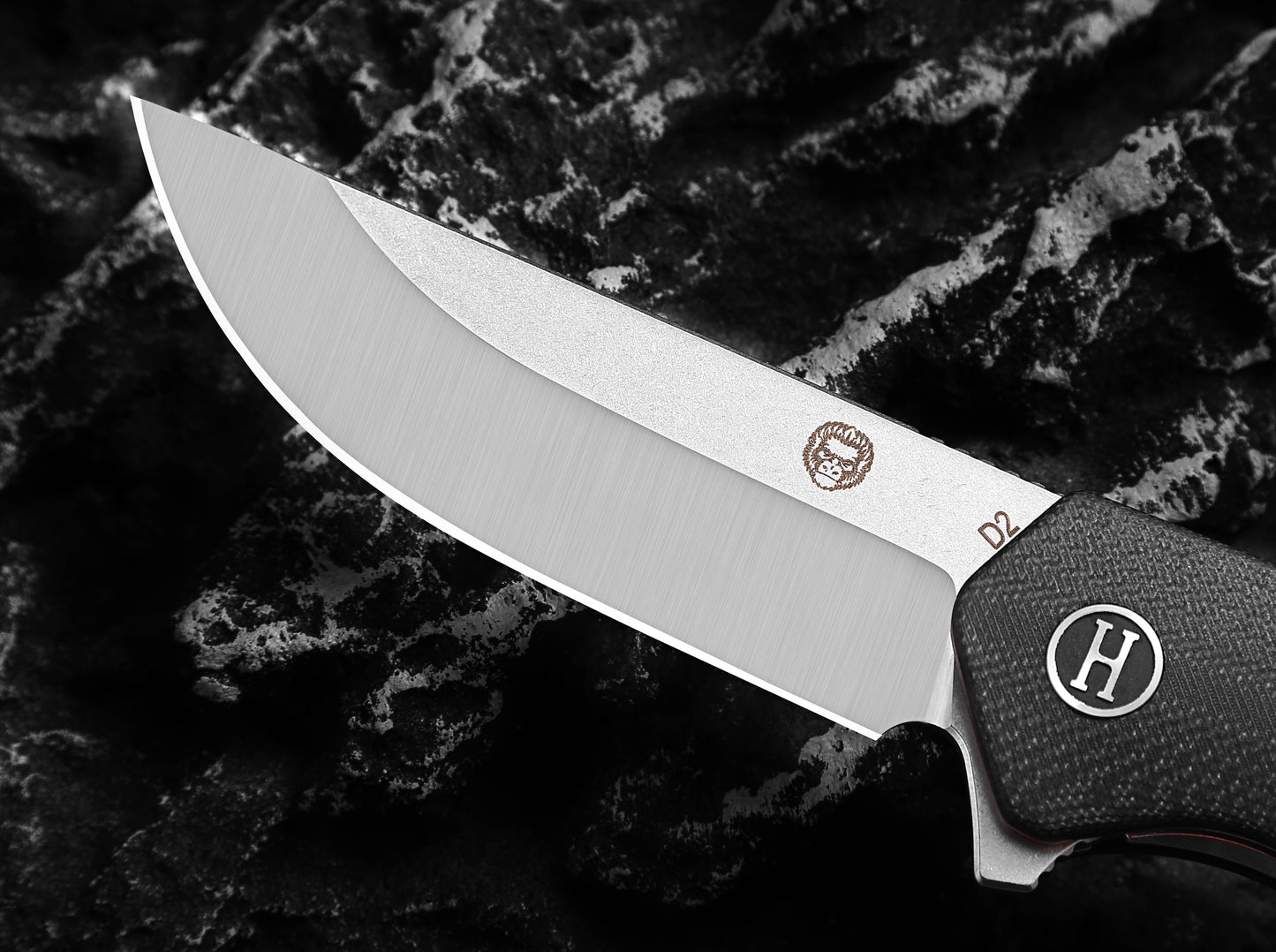 Holtzman's Gorilla Survival The Pathfinder Folding Pocket Knife Giftset for Men and Women (Silver and Red)