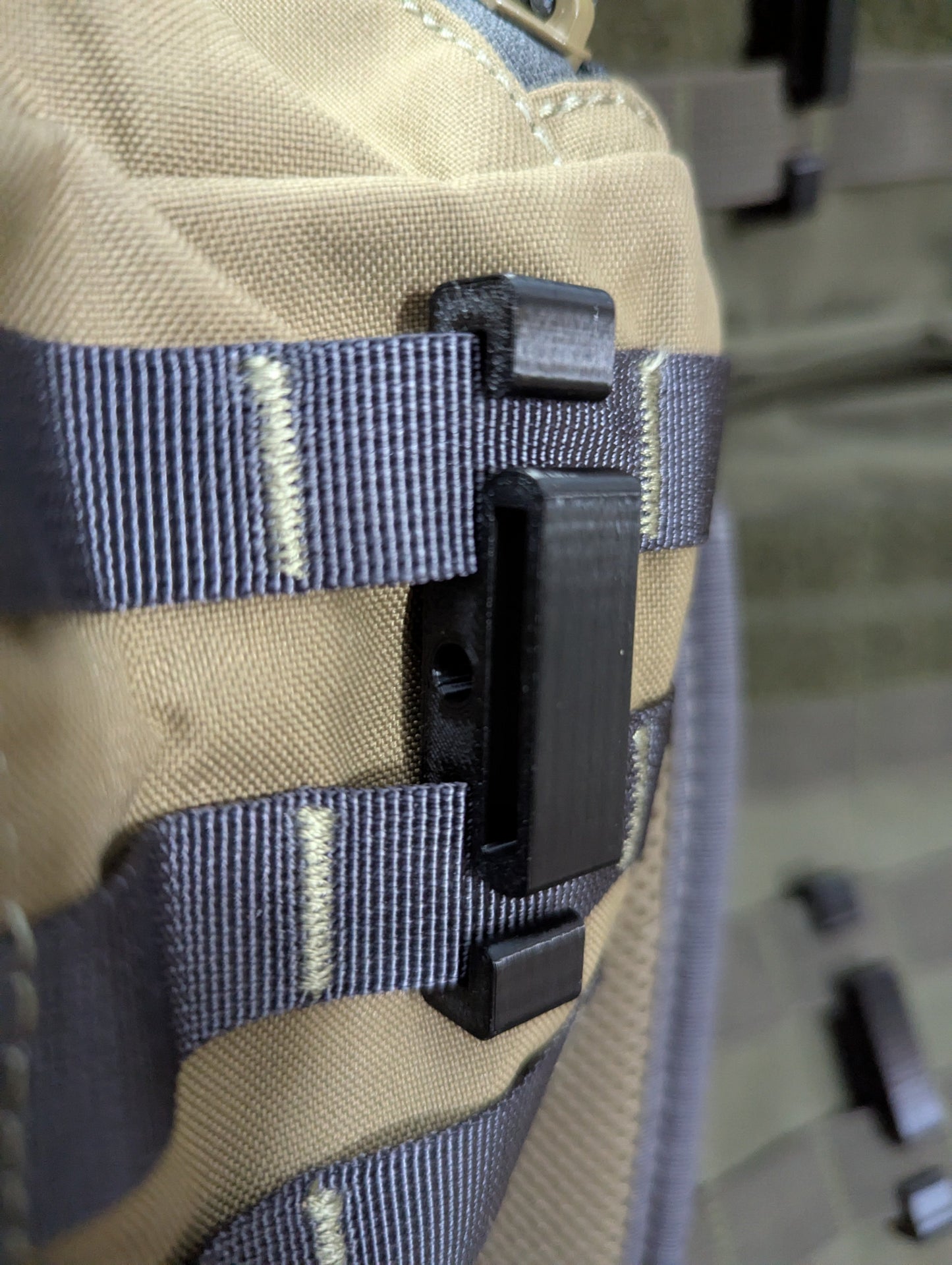 3D Hunting Solutions Molle Reverser Clip