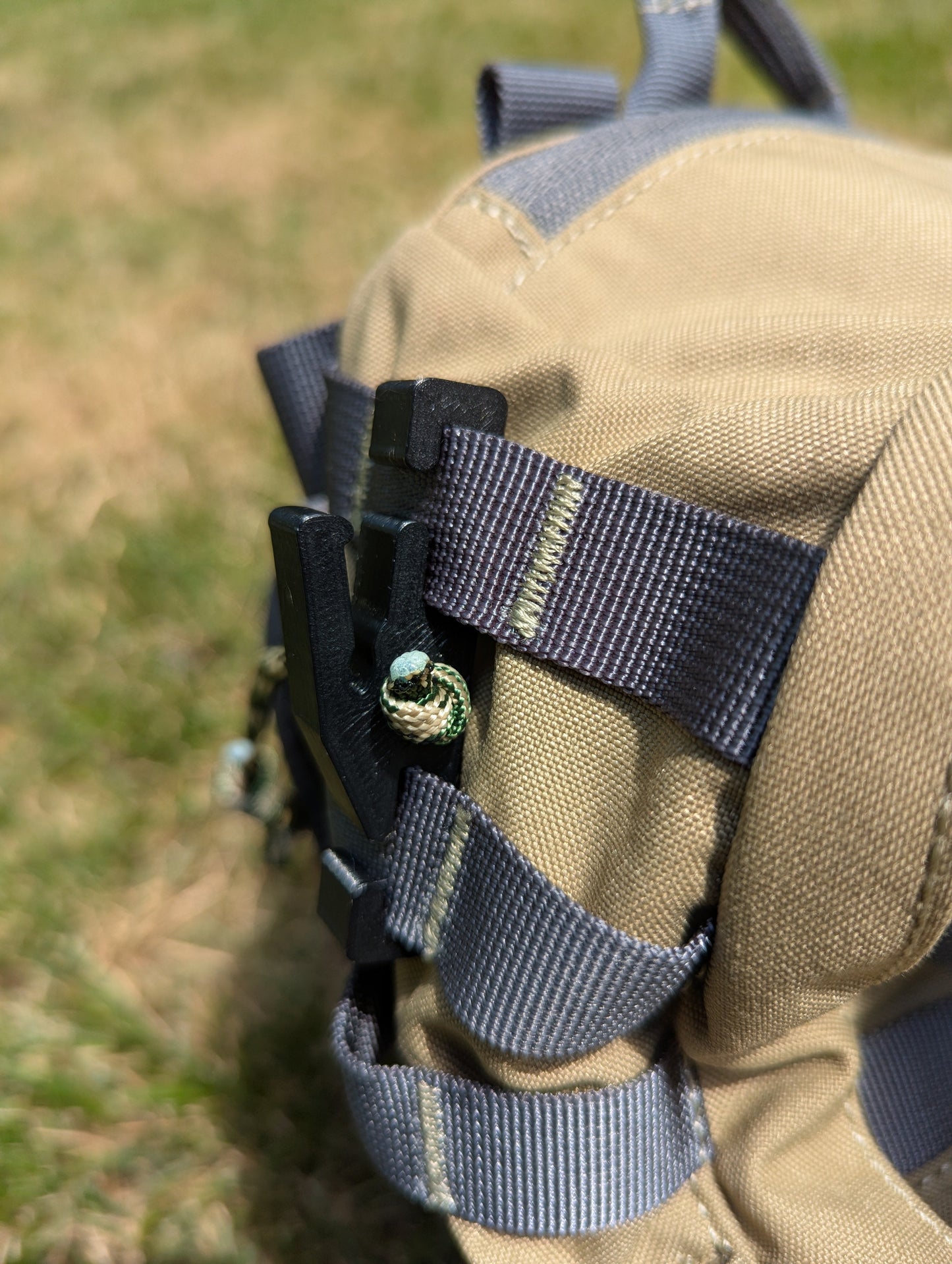 3D Hunting Solutions Molle Reverser Clip
