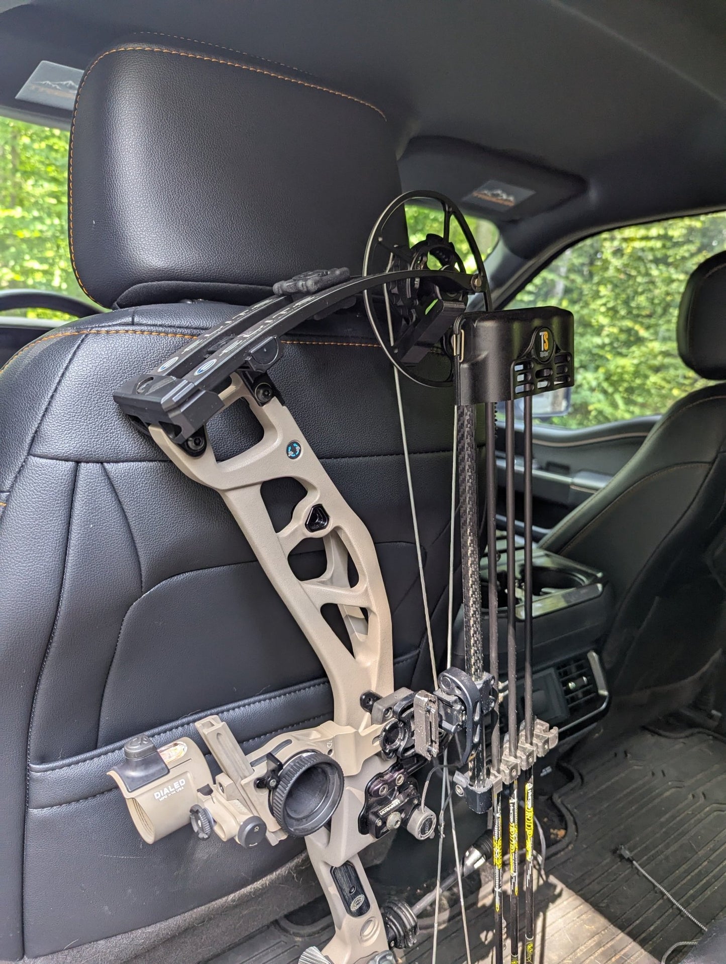 3D Hunting Solutions Headrest Post Bow/Gear Hanger - Angler's Pro Tackle & Outdoors