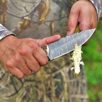 Texan Knives Custom Handmade Damascus Steel Skinner Knife with Sheep Horn Handle – 4.5" Blade