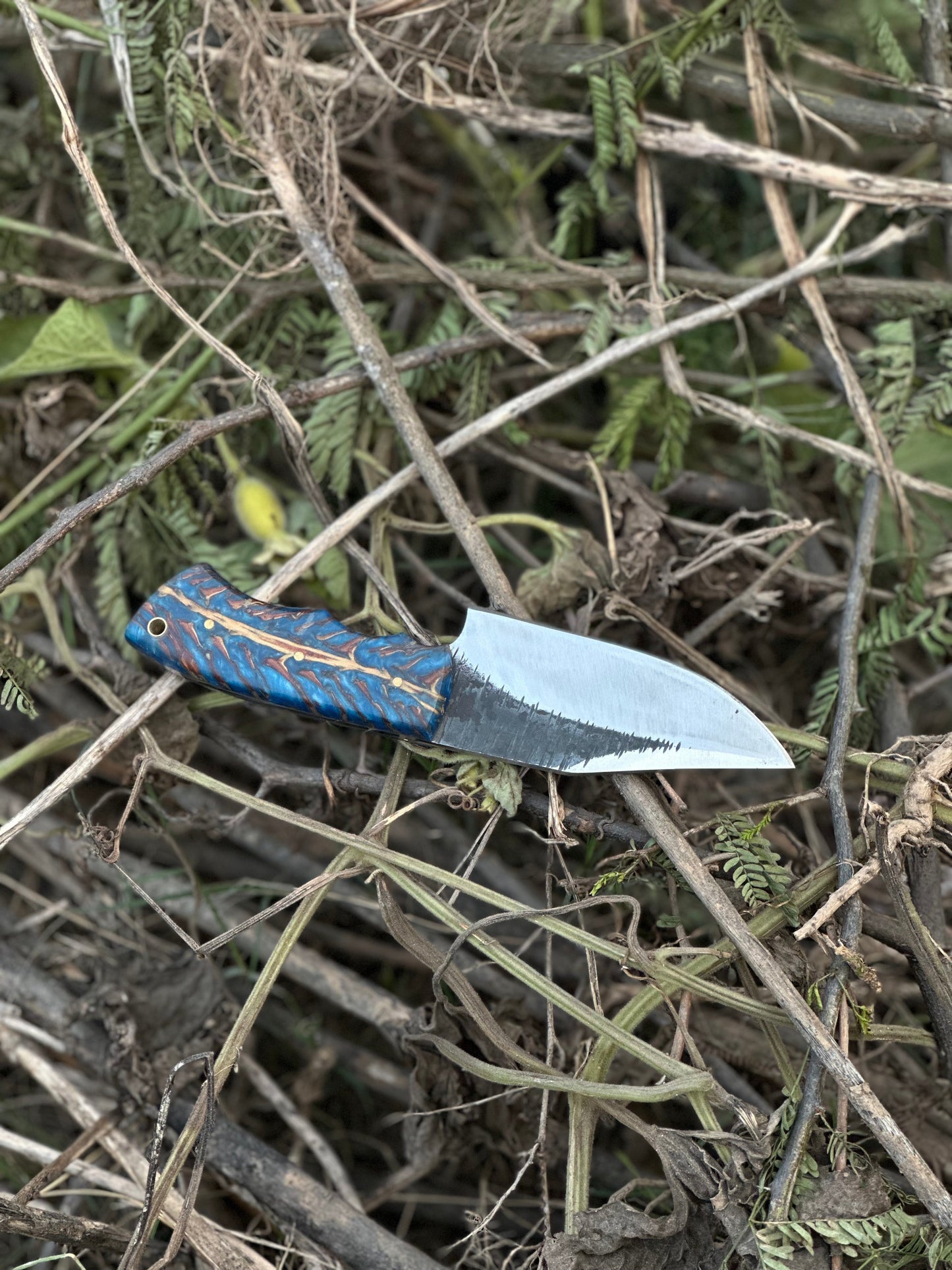 Texan Knives Hunters Knives – 9" D2 Steel Blade with Epoxy Pine Cone Resin Handle & Leather Sheath