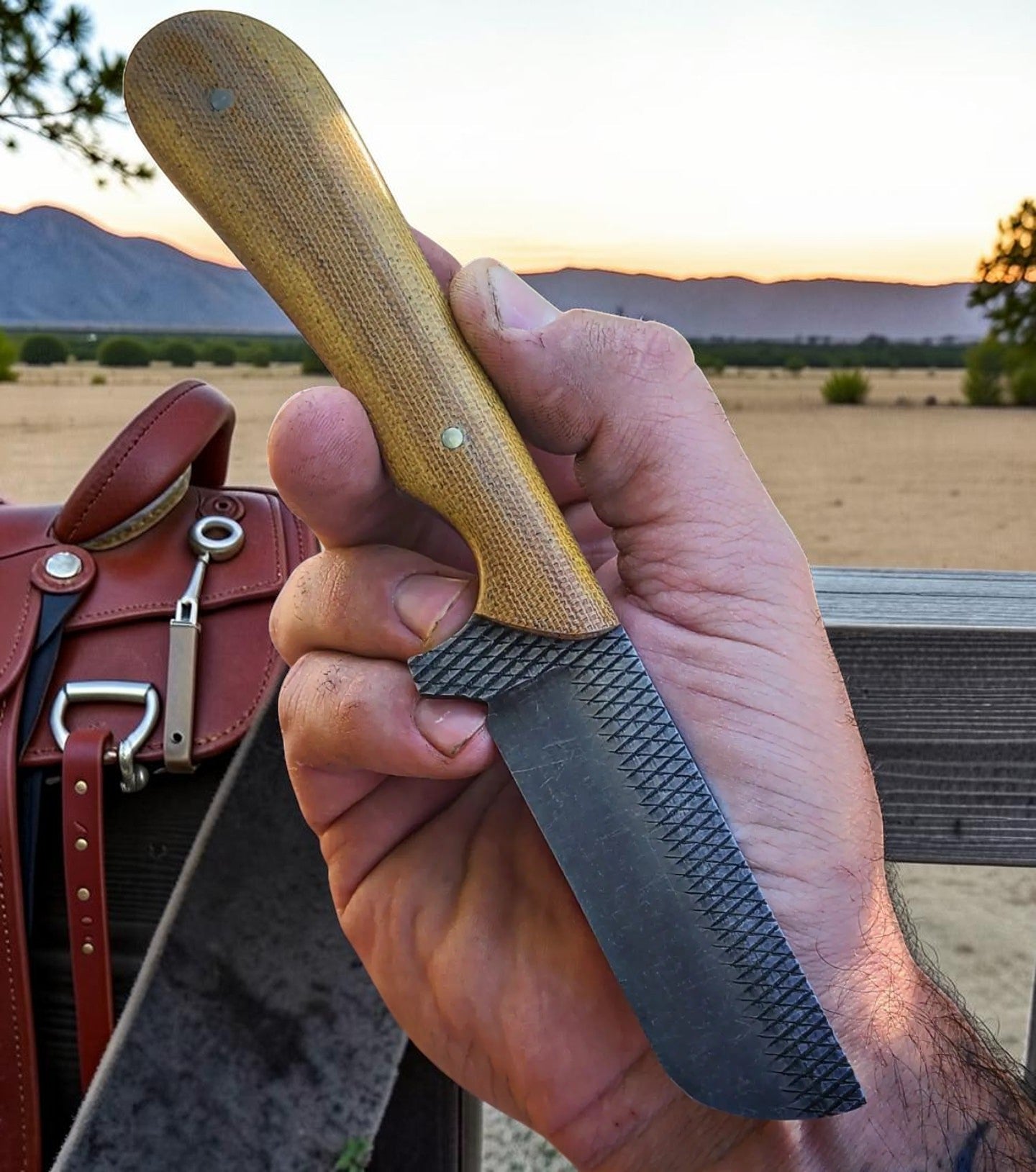 Frontier Cowboy Gear The Ironhorse – Custom Handmade Old Farrier Horse Rasp Steel Bull Cutter Knife with Brown Micarta Handle & Leather Sheath
